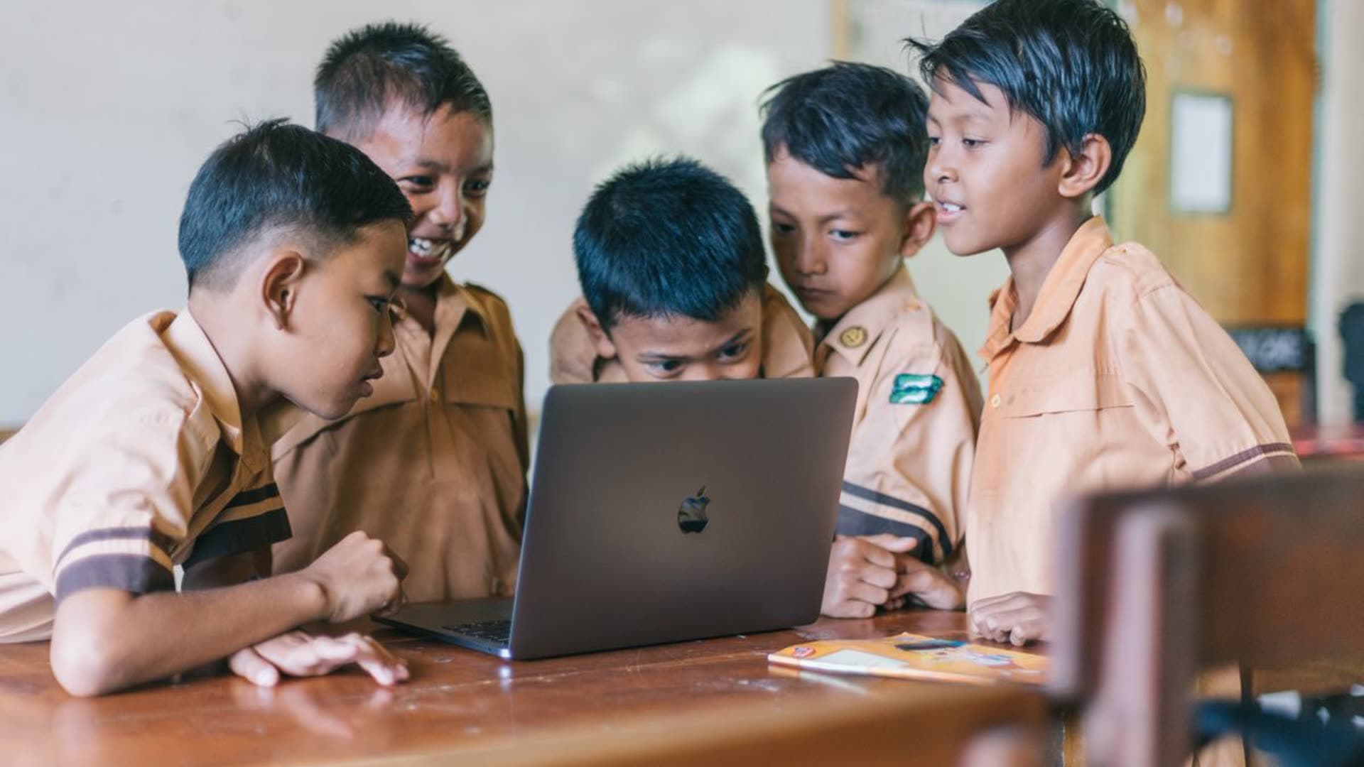 Selamat Datang di SMK Uji MSDIY0JO